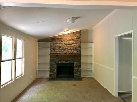 407 Bourbon Holw, Grayson, KY 41143 photo 3