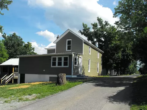 401 E Main St, Burgin, KY 40310 photo 4