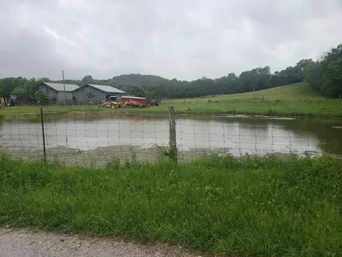 238 E Haiti Rd, Berea, KY 40403 photo 1
