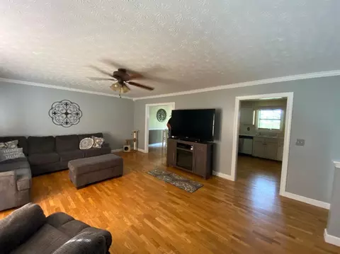 162 Brookhaven Dr, Corbin, KY 40701 photo 4