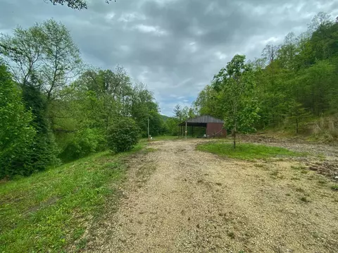 9501 Campton Rd, Slade, KY 40376 photo 8