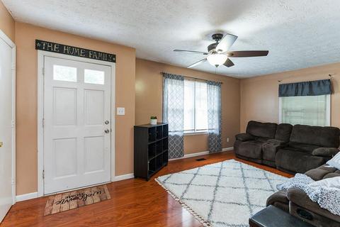 321 Davis Ave, Lancaster, KY 40444 photo 2