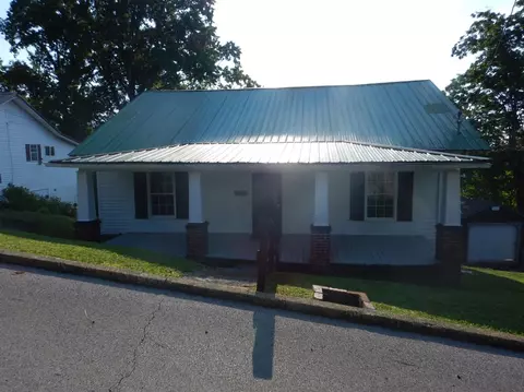 105 Padgett St, Corbin, KY 40701 photo 3