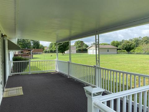 183 Brandon Dr, Corbin, KY 40701 photo 2