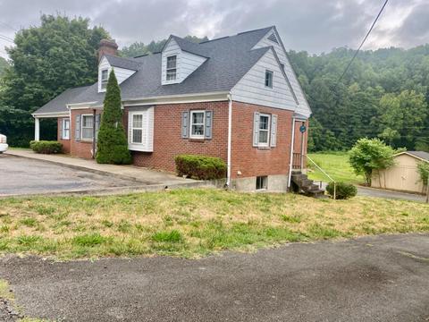 417 Main St, Mckee, KY 40447 photo 1