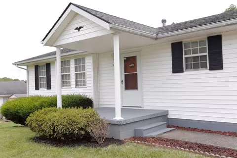 548 Beech St, Versailles, KY 40383 photo 2