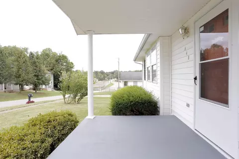 548 Beech St, Versailles, KY 40383 photo 3