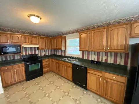 226 Fairway Dr, Corbin, KY 40701 photo 4
