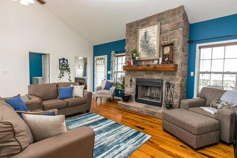 231 Colts Run Dr, Lancaster, KY 40444 photo 2