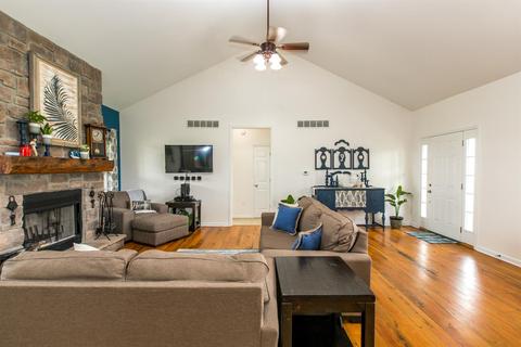 231 Colts Run Dr, Lancaster, KY 40444 photo 5