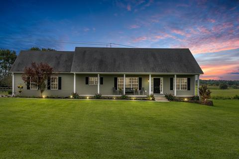 231 Colts Run Dr, Lancaster, KY 40444 photo 1