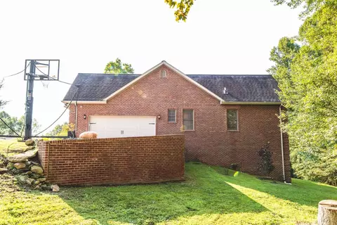 183 Cloverbrook Ln, Corbin, KY 40701 photo 4