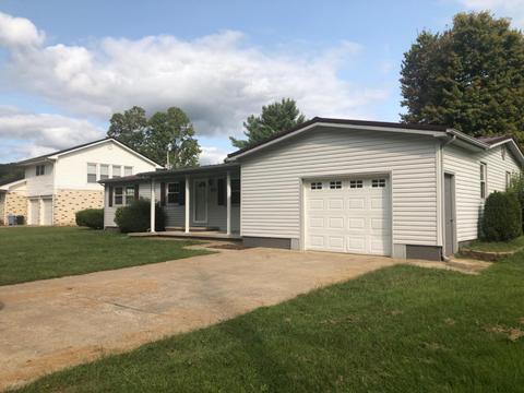 872 Lakeside Dr, Jackson, KY 41339 photo 3