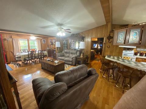 537 Walnut Frk, Jackson, KY 41339 photo 6