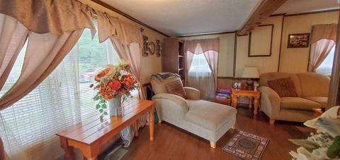 41 Bickerstaff Blvd, Benham, KY 40807 photo 4