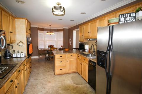 906 Cabernet Dr, Berea, KY 40403 photo 9