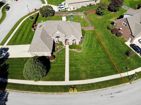 906 Cabernet Dr, Berea, KY 40403 photo 1