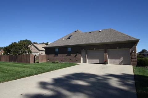 906 Cabernet Dr, Berea, KY 40403 photo 6