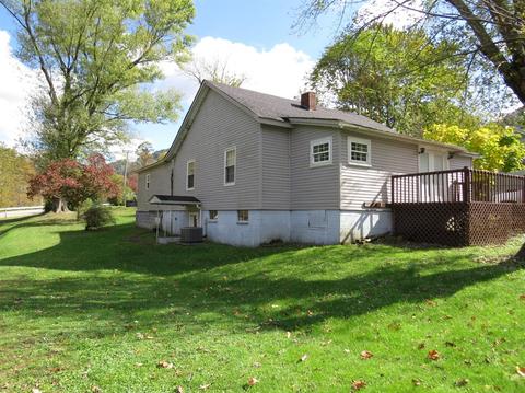 338 Poplar St, Benham, KY 40807 photo 44