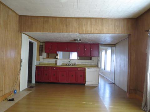 338 Poplar St, Benham, KY 40807 photo 10