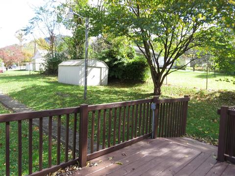 338 Poplar St, Benham, KY 40807 photo 56