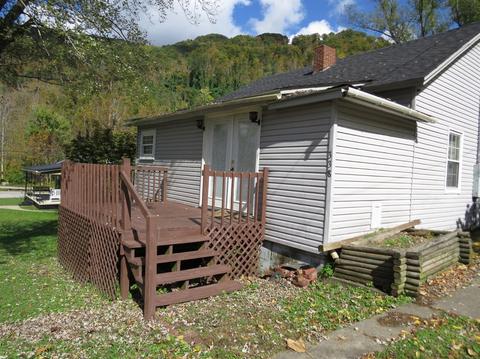 338 Poplar St, Benham, KY 40807 photo 52