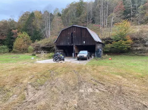 3375 Devils Fork Rd, Sandy Hook, KY 41171 photo 3