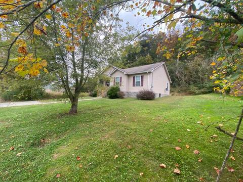 30 Brown St, Stanton, KY 40380 photo 2
