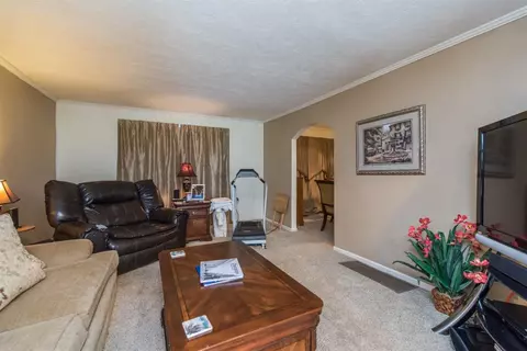577 Lakeview Cir, Mount Sterling, KY 40353 photo 6