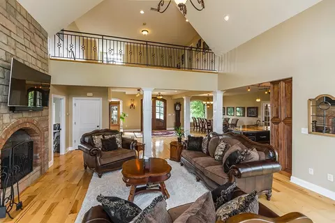 5295 Bryan Station Rd, Paris, KY 40361 photo 1