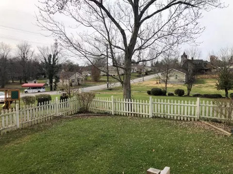 202 Covington Ave, Springfield, KY 40069 photo 31