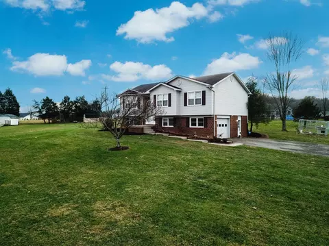 312 Timberline Ct, Berea, KY 40403 photo 2
