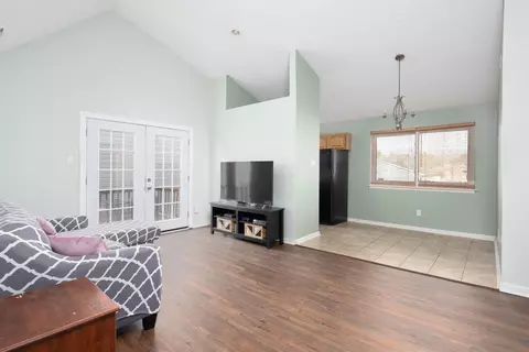 3337 Valhalla Dr, Lexington, KY 40515 photo 3
