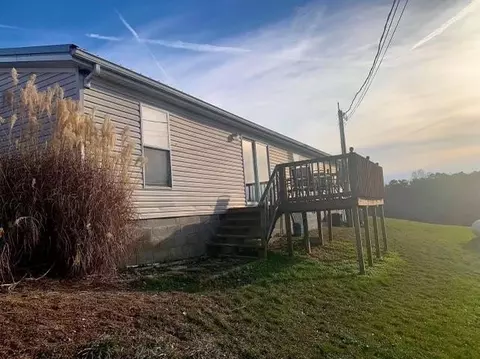 141 Wells Dr, Corbin, KY 40701 photo 3