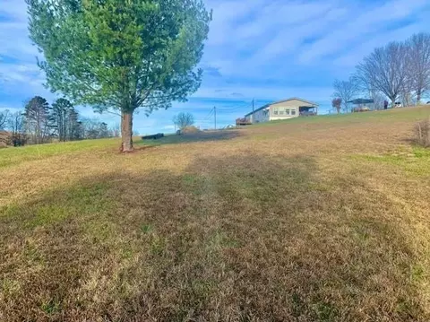141 Wells Dr, Corbin, KY 40701 photo 4