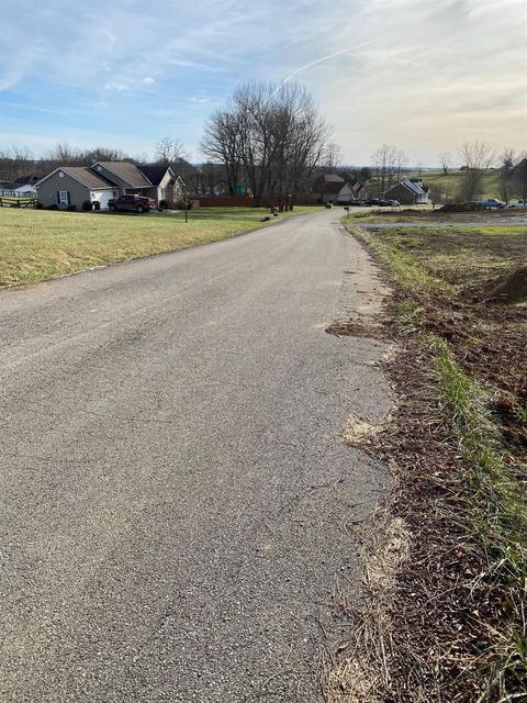 268 Rolling Meadows Dr, Lancaster, KY 40444 photo 5