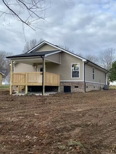 103 Davis St, Berea, KY 40403 photo 2