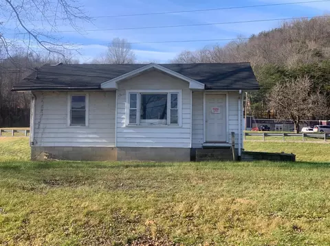 1028 Gregory Ct, Morehead, KY 40351 photo 5