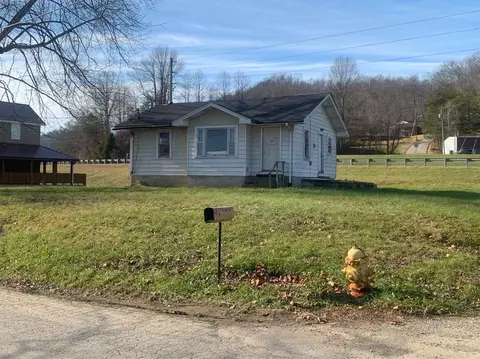 1028 Gregory Ct, Morehead, KY 40351 photo 2