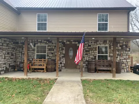 355 Graefenburg Rd, Waddy, KY 40076 photo 2