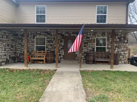 355 Graefenburg Rd, Waddy, KY 40076 photo 3