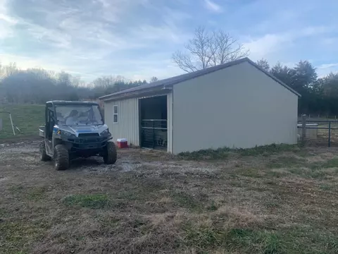 355 Graefenburg Rd, Waddy, KY 40076 photo 45