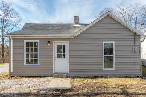 205 N First St, Berry, KY 41003 photo 1