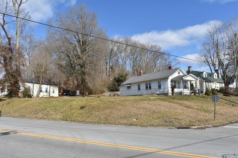 508 Manchester Ave, Middlesboro, KY 40965 photo 4
