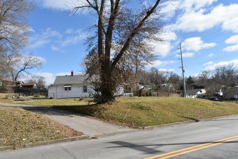 508 Manchester Ave, Middlesboro, KY 40965 photo 6