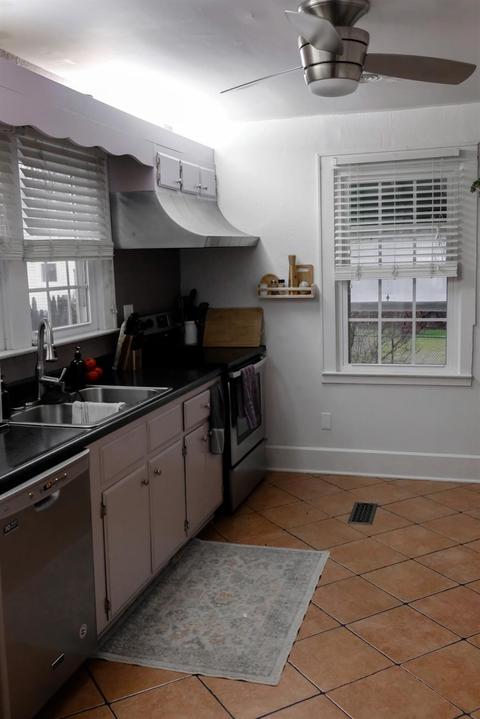 231 Lyons Ave, Morehead, KY 40351 photo 17