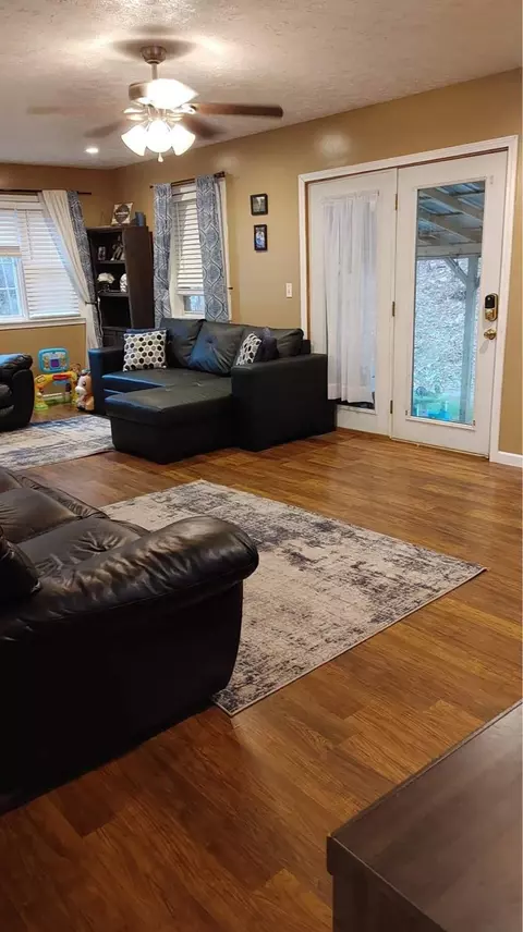 3983 Upper Gilmore Rd, Campton, KY 41301 photo 3