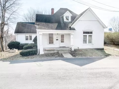 330 E Chestnut St, Carlisle, KY 40311 photo 2