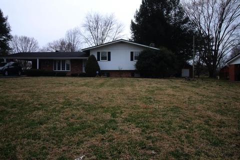 1035 Maple, Stanton, KY 40380 photo 2