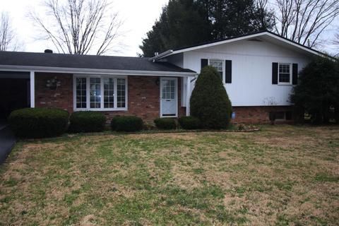1035 Maple, Stanton, KY 40380 photo 3